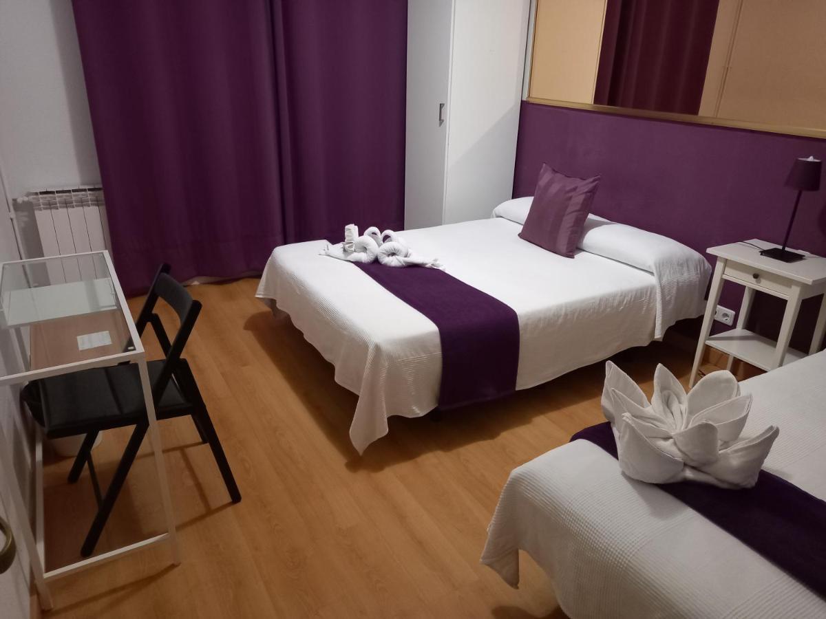 Hostal Muntaner Barcelona Exterior photo